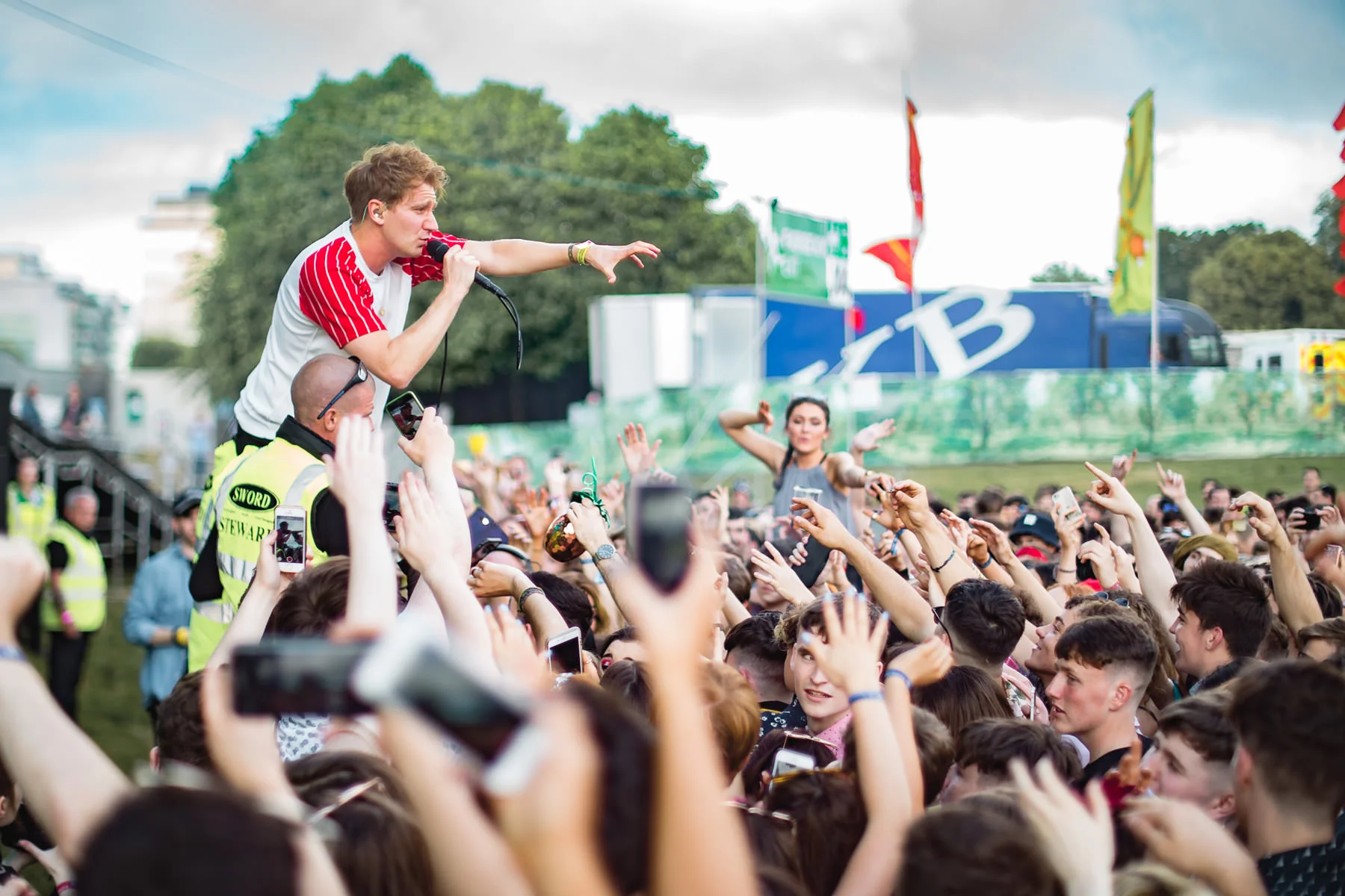 Glass Animals - Forbidden Fruit 2018