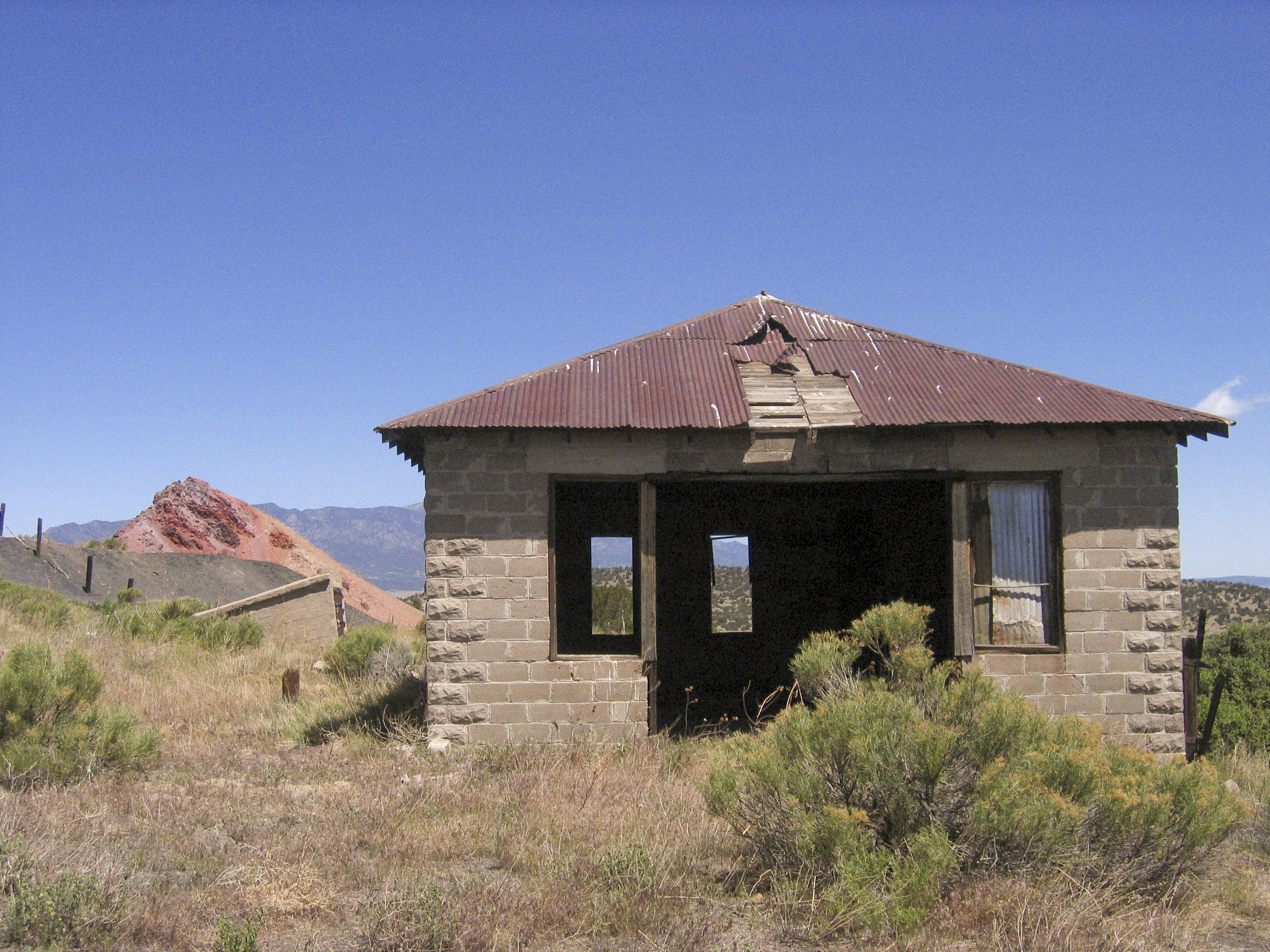 Gordon Mine Structure.jpg