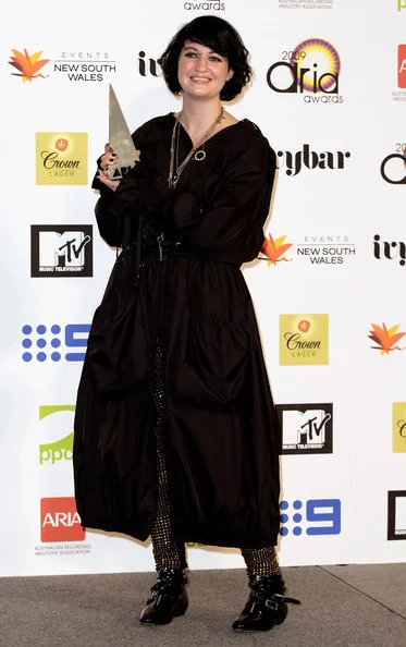 Bertie Blackman wins ARIA for "Secrets & Lies"
