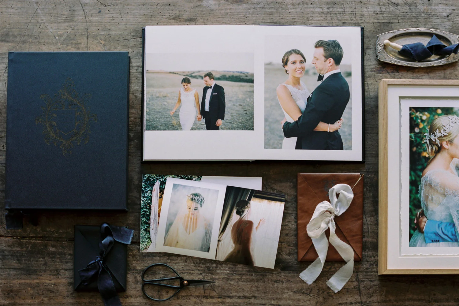 Wedding Albums Adelaide by Bentinmarcs Photography