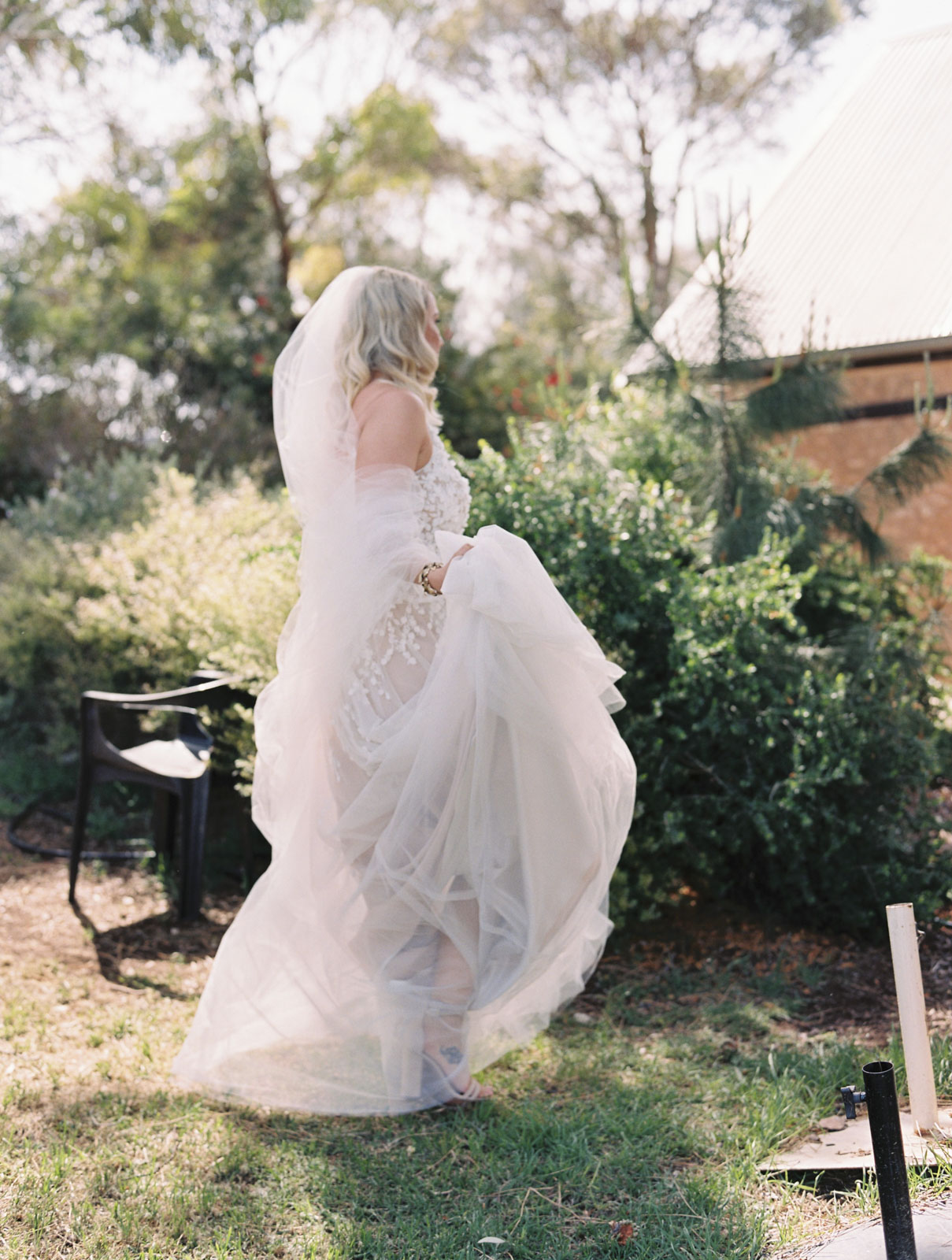 PAXTON-WINERY-MCLAREN-VALE-WEDDING_0015.jpg