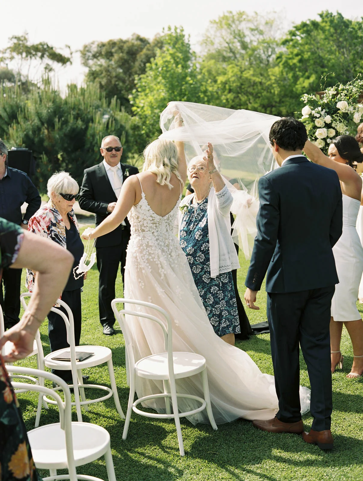 PAXTON-WINERY-MCLAREN-VALE-WEDDING_0023.jpg