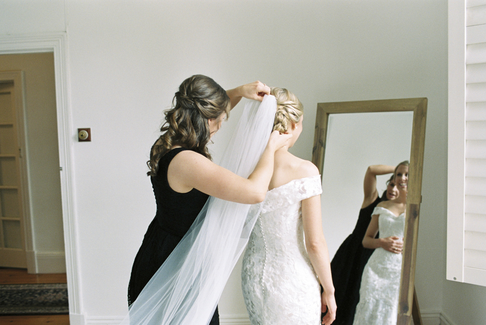 Barossa Valley Wedding - Brides veil