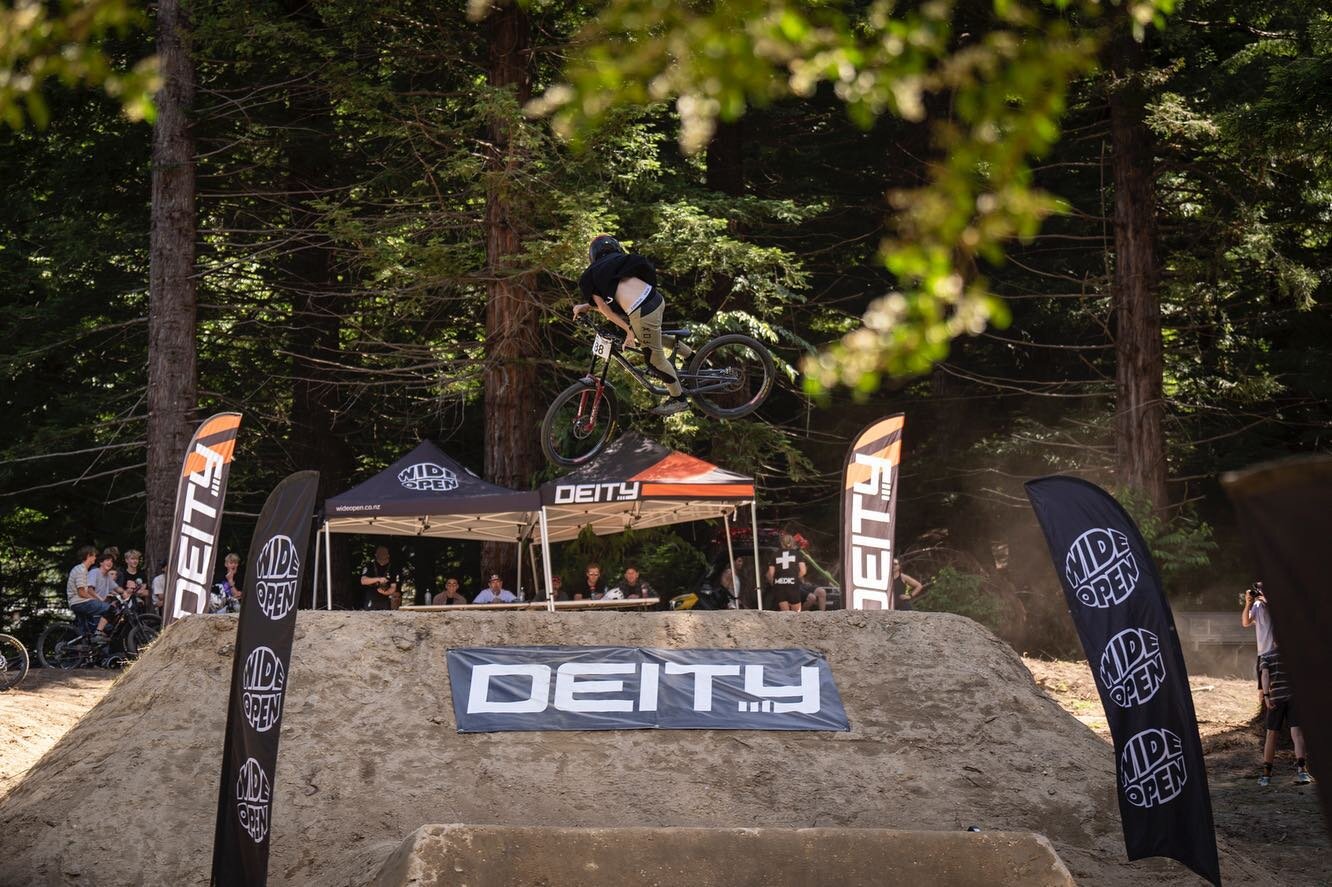 Stopped in at @skylinerotoruamtb for the @wideopennz @deitycomponents Whip off. Sick event. Congrats to @camdenrutherfurd &amp; @naava_mtb for taking out best whips 🤙🏼