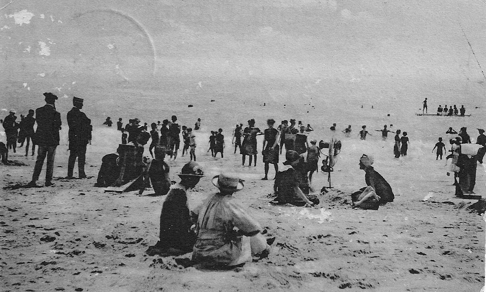 Bellport beach at OldInlet 1920.jpg