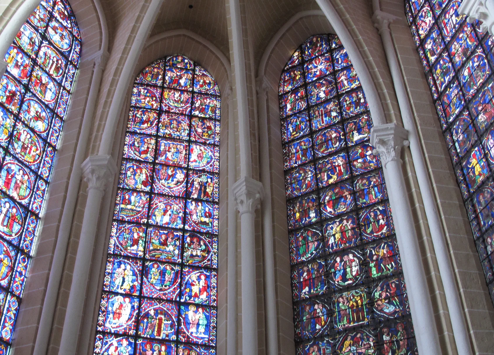 Chartres2_.jpg