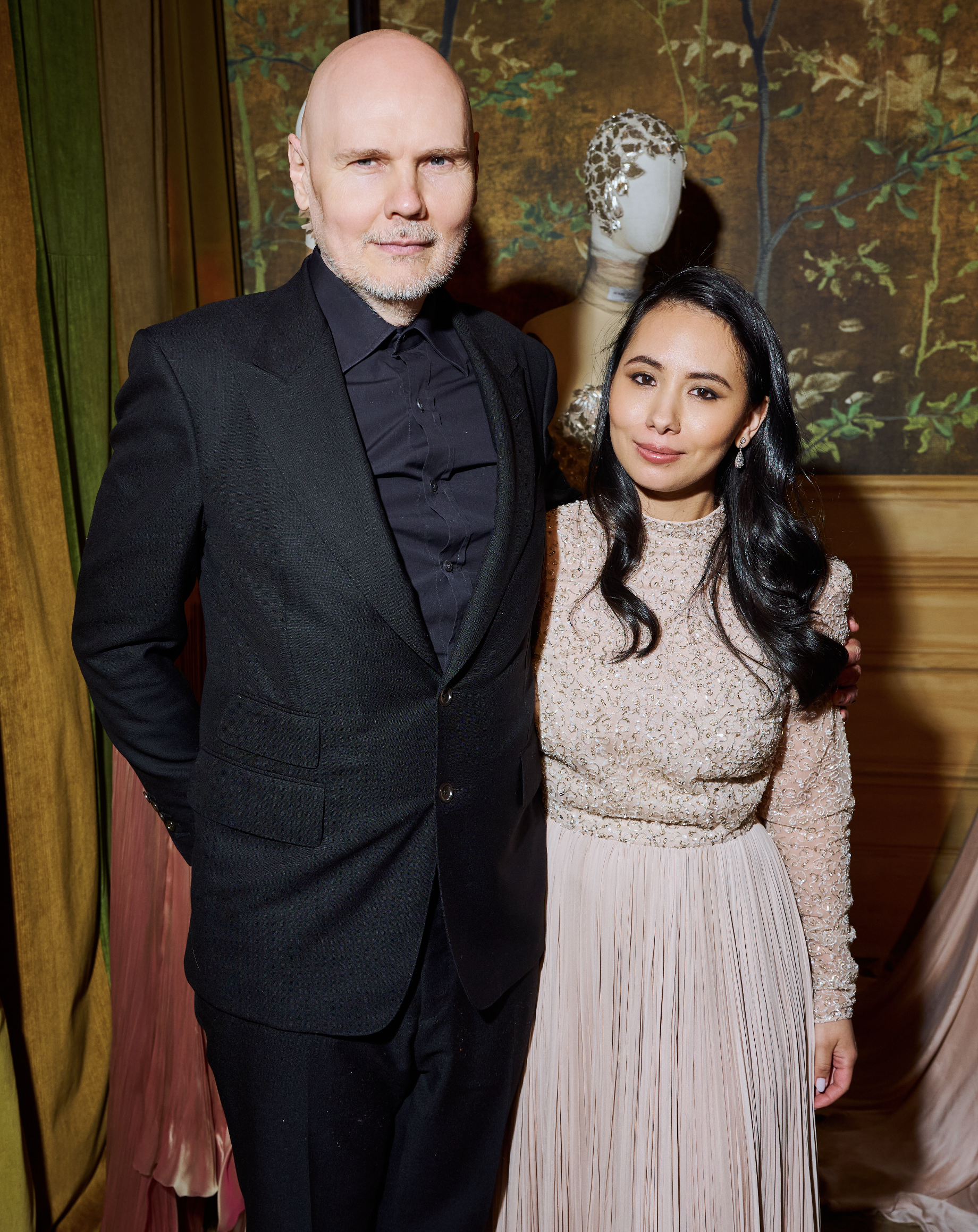 Billy Corgan Chloe Mendel.png