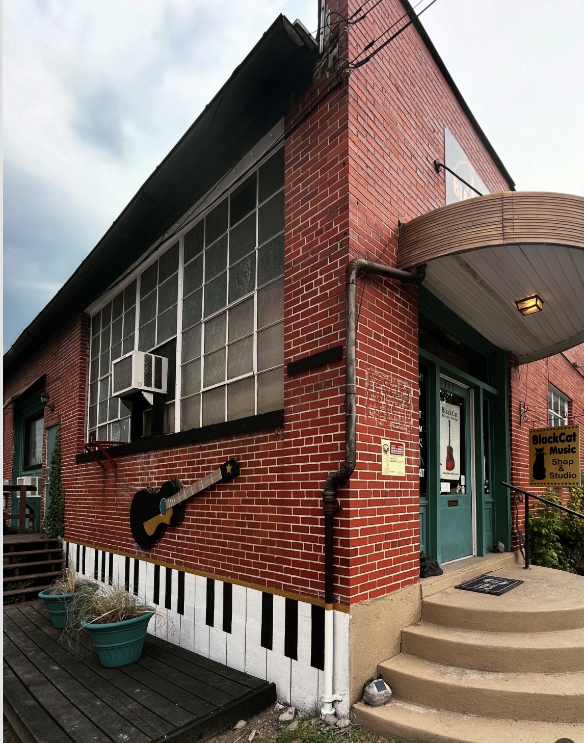 Black Cat Music Shop WV