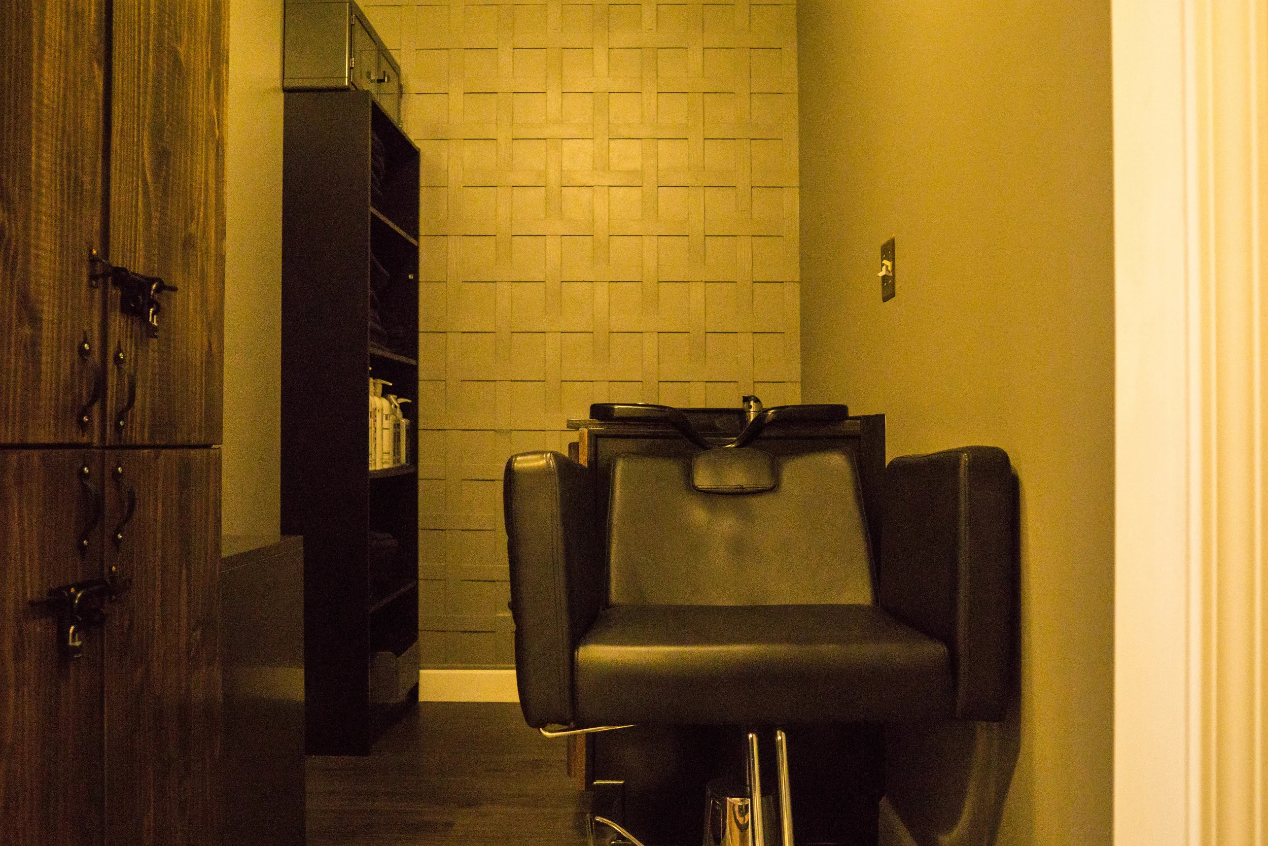 sink room.jpg