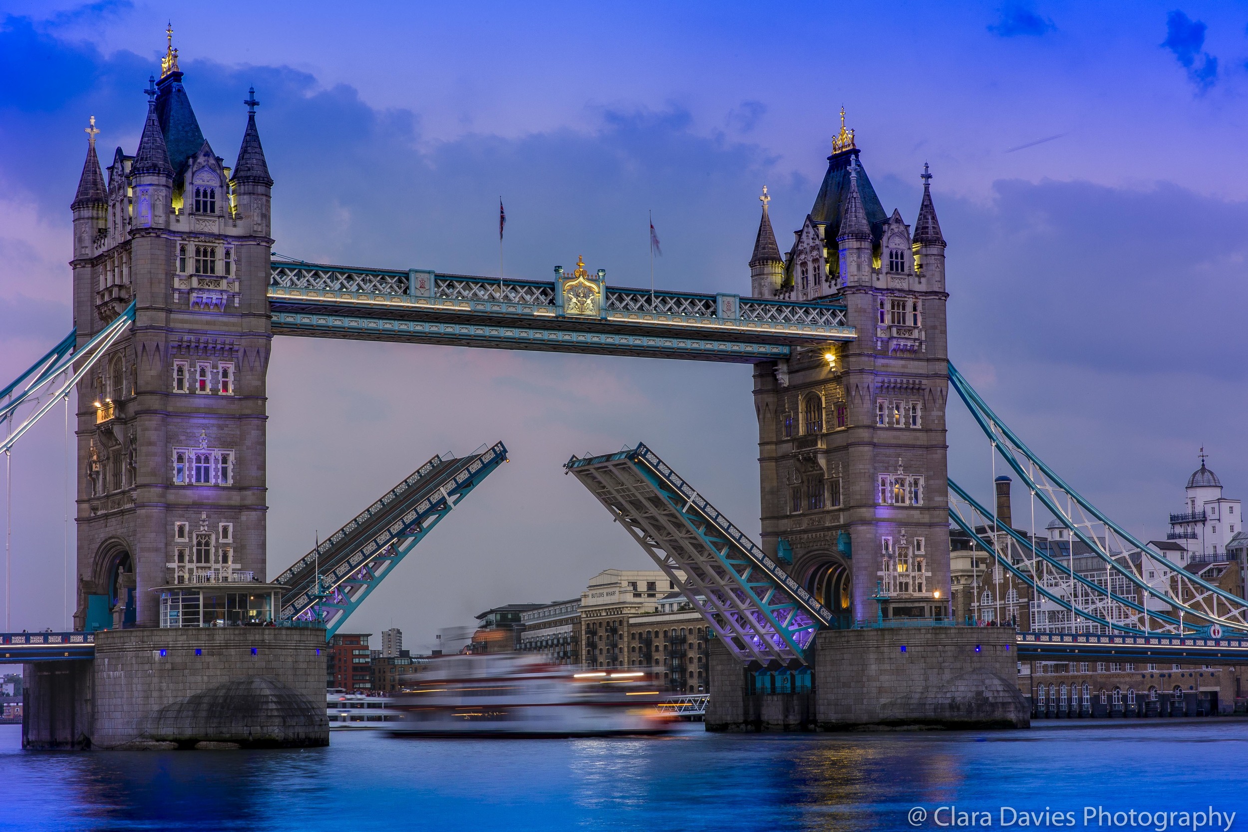 Tower Bridge traffic
