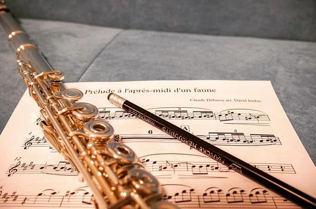 So. We’ve been doing some tinkering. 2/12/18.
#taimanaensemble #flute #cello #piano #debussy #préludeàlaprèsmididunfaune #lapresmidi #arranging #mancke #manckeheadjoints #powellflutes @powellflutes