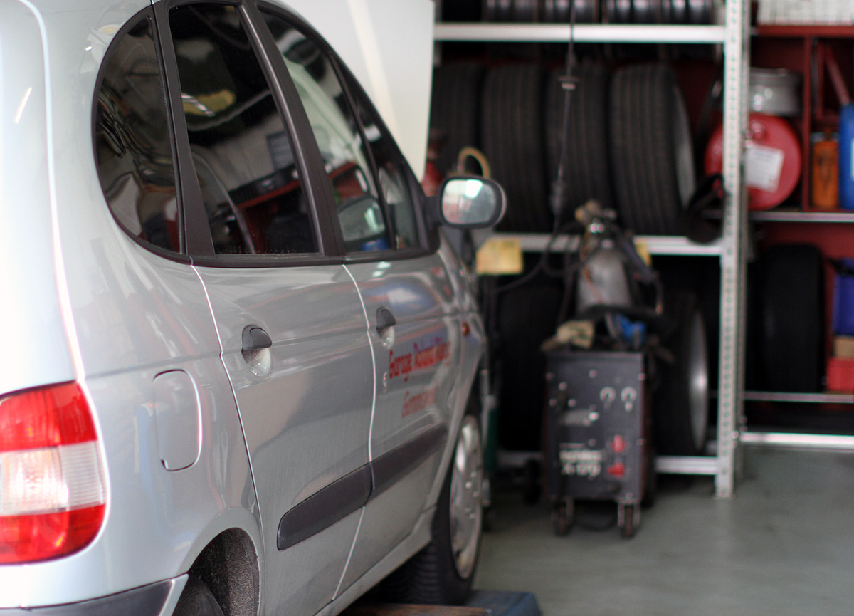 Garage Roland Rüegg - Reparaturen und Service