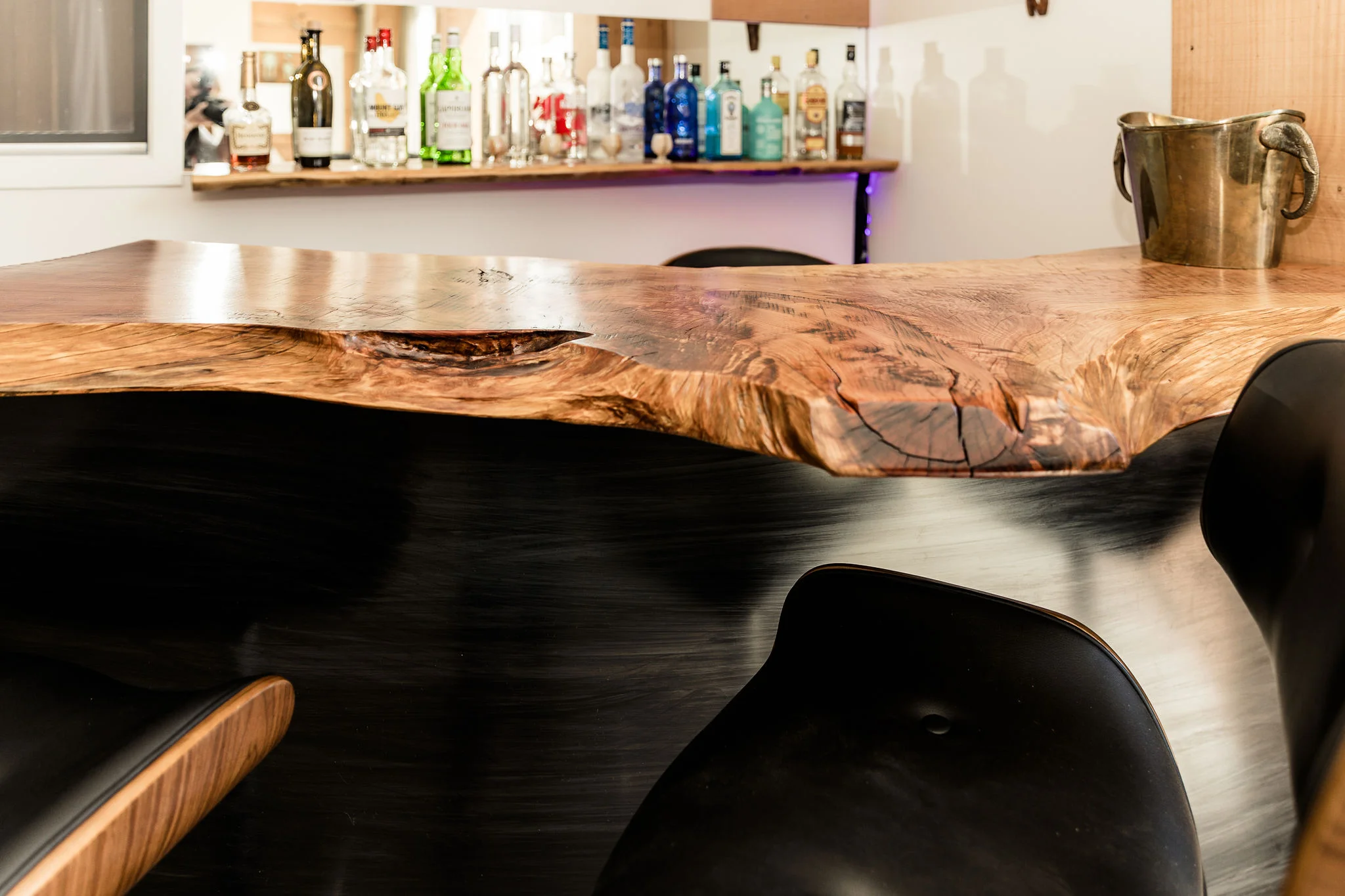  Hand rubbed oil finnish 