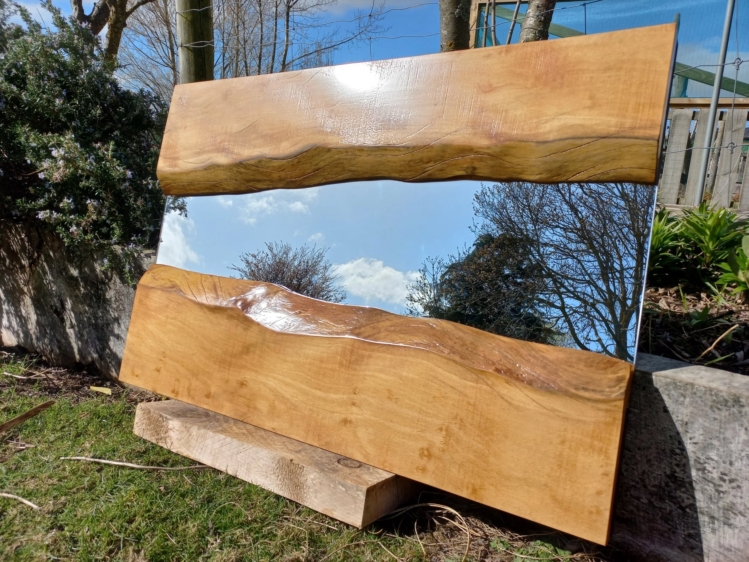 num8 mirror (3).jpg