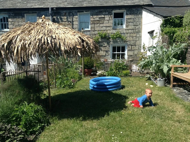 05fred-paddling-pool.jpg