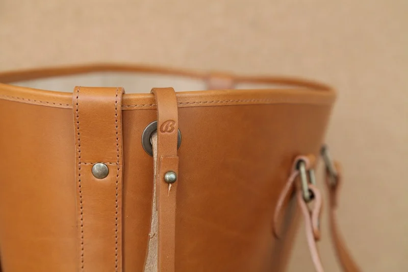 Buckitt-Bag-02.jpg