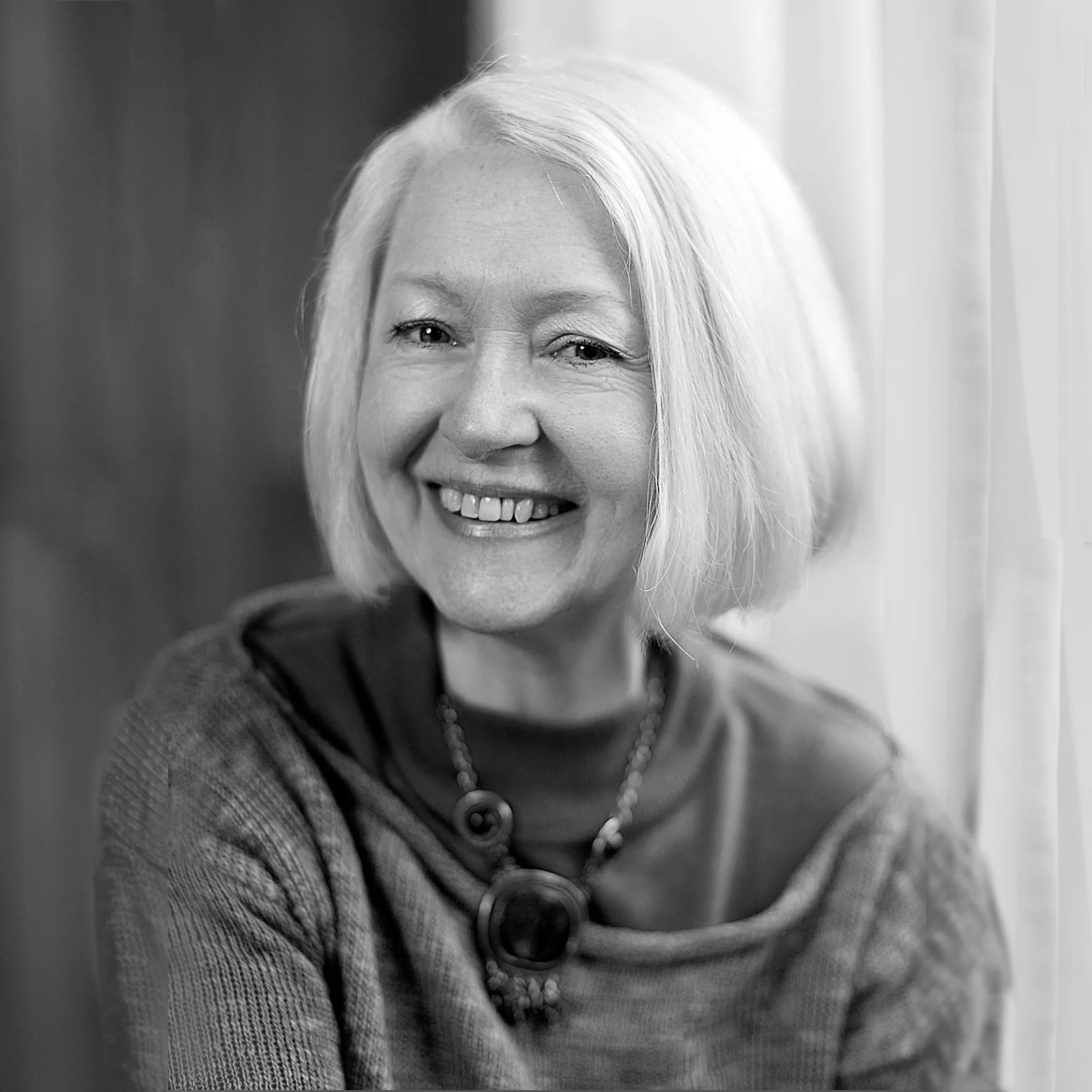 christine_de_luca_bw_lrg.jpg
