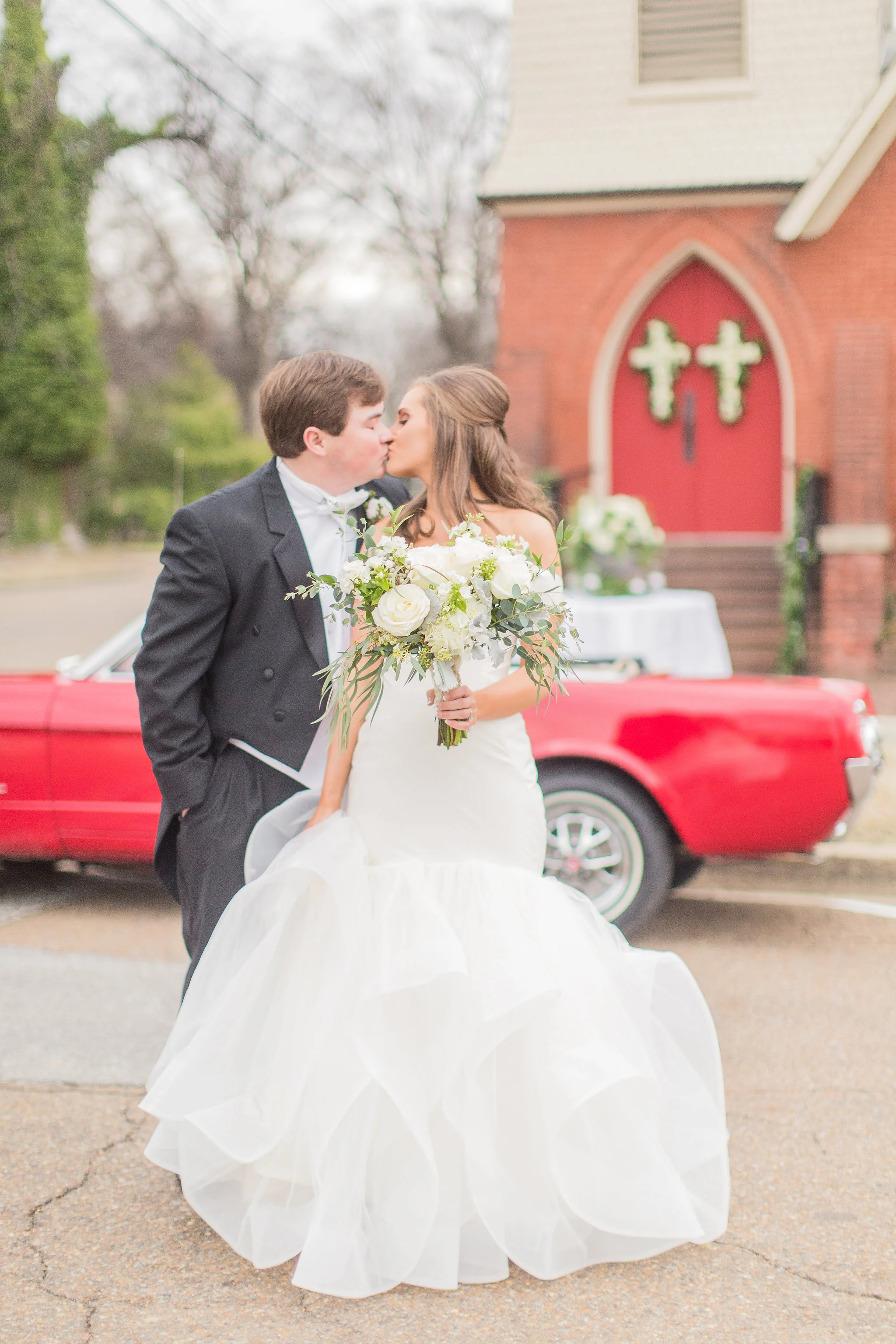 MRS. ALLISON ANTICI BRITT Photographer | Katelyn Anne Photography Dress | Blush by Hayley Paige + custom straps Planner | Kendall Poole Event Planning