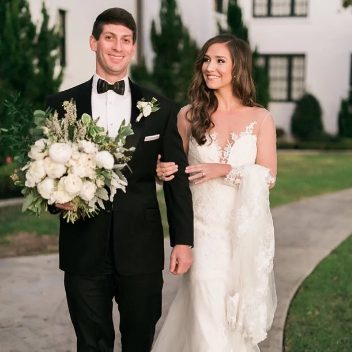 MRS. DANIELLE PARSONS OWEN Photographer | Julie Holmes Photography Dress | Liancarlo