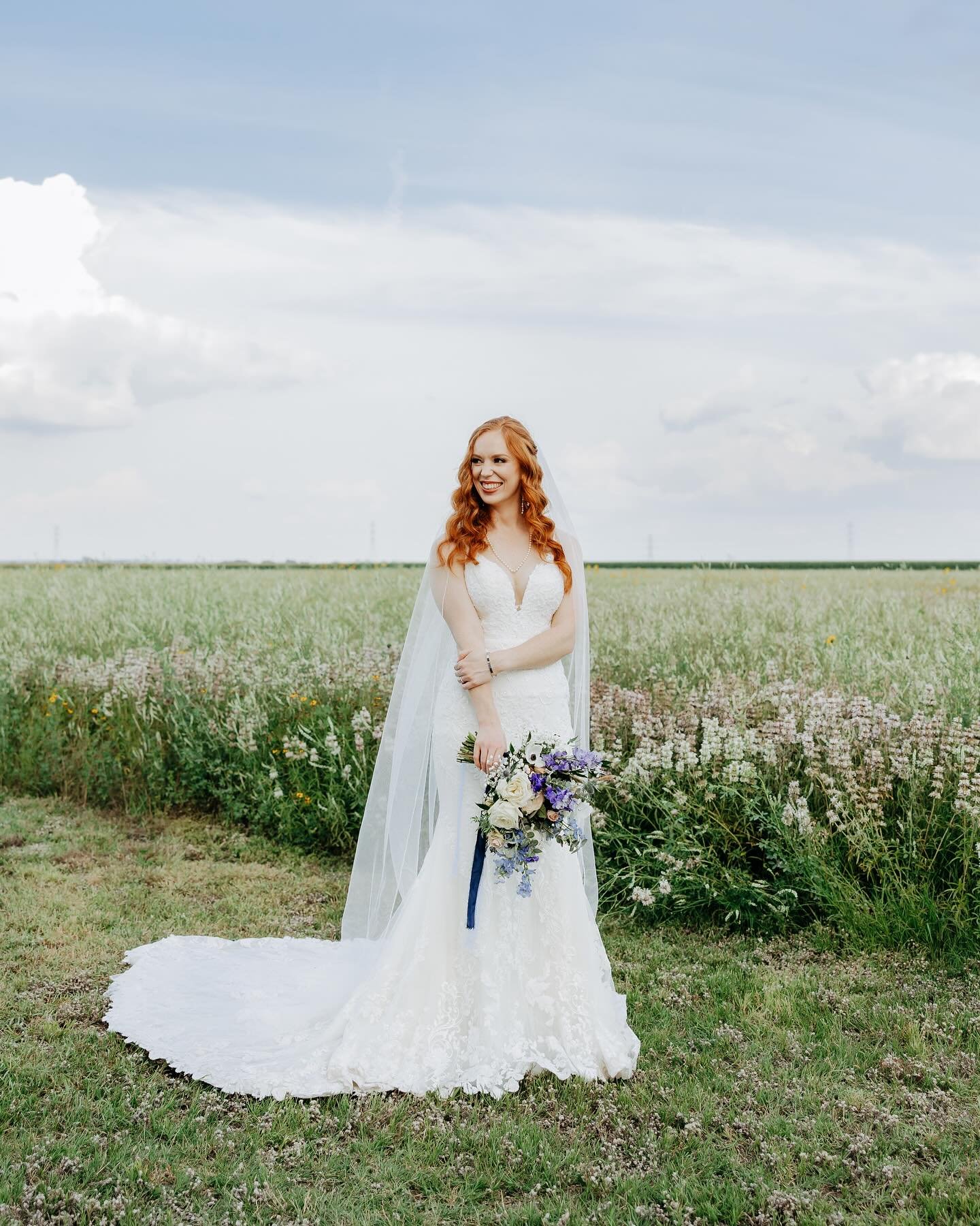 Our beauty Emily in @martinalianabridal captured dreamily by @halliesosolikphotography 

Venue: @theallenfarmhaus 
Bride: @redroller1 
HMUA: @southern.tease 
Florals: @kbrashears2031