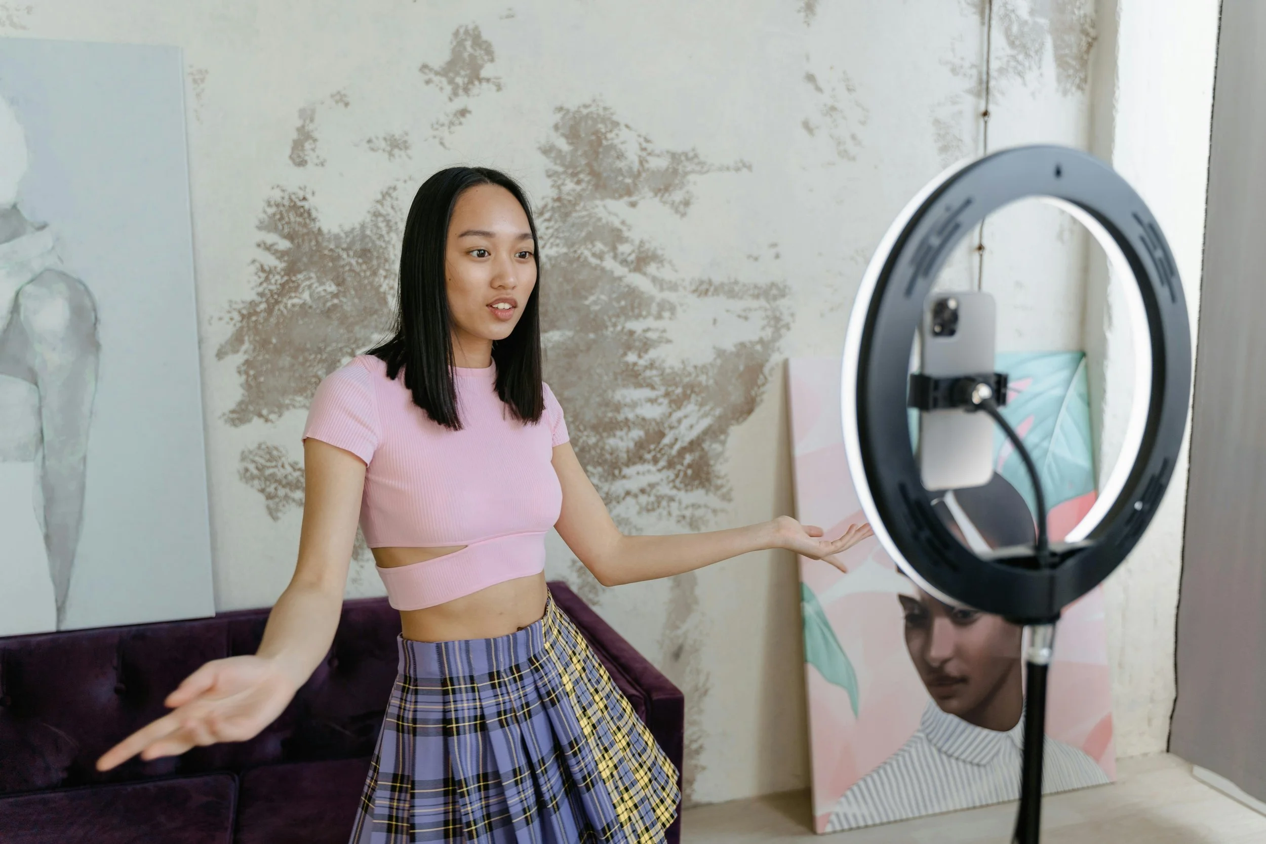 Cuando el algoritmo educa: el impacto psicológico de los nuevos gurús de la salud