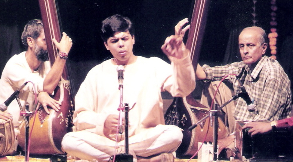 First major concert - Opening the Acharya S. N. Ratanjankar Centenary year concert series, Mumbai Feb 2000