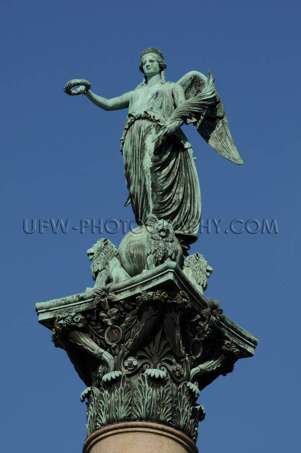 Statue of an angel, deep blue clear sky, close up Stock Image