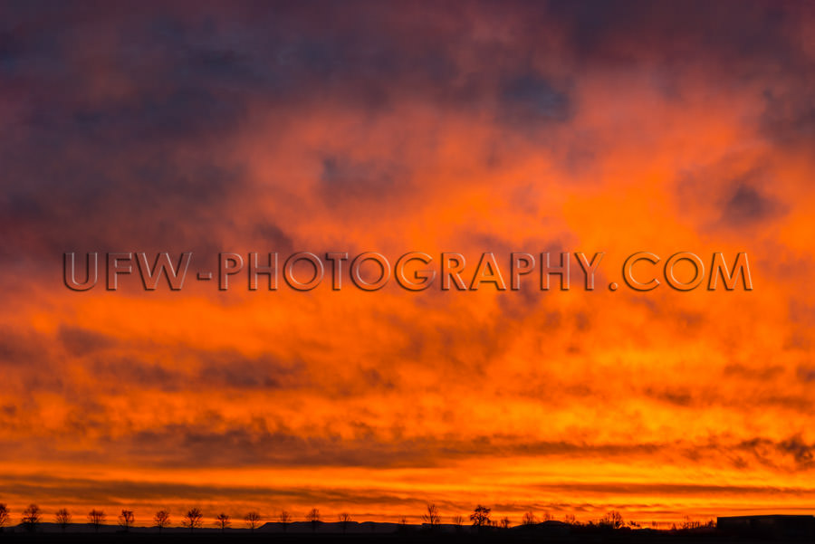 Awesome orange red sunrise sunset fiery burning sky clouds XXL S