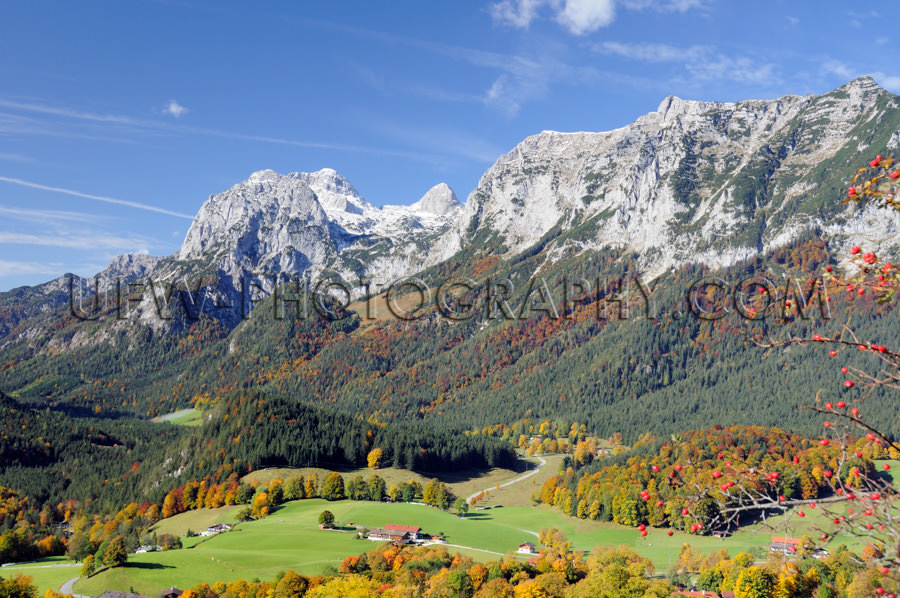Traumhaft Großartig Bunt Gebirgstal Berge Alpen Herbst Stock Fo
