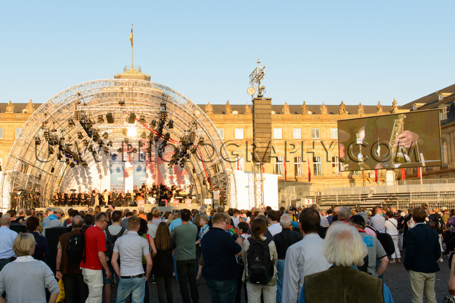 Im Freien Bigband Menge Bühne Orchester Publikum Bildschirm Sto