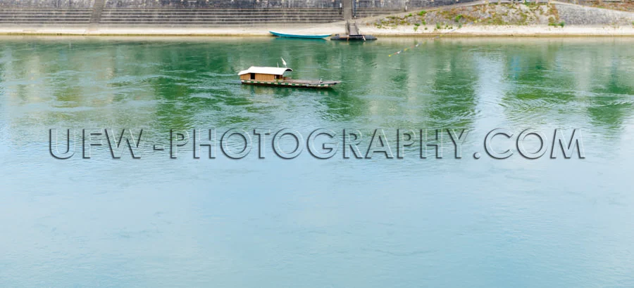 Passagierfähre Kabel Fluss Überqueren Malerisch Tourismus Flie