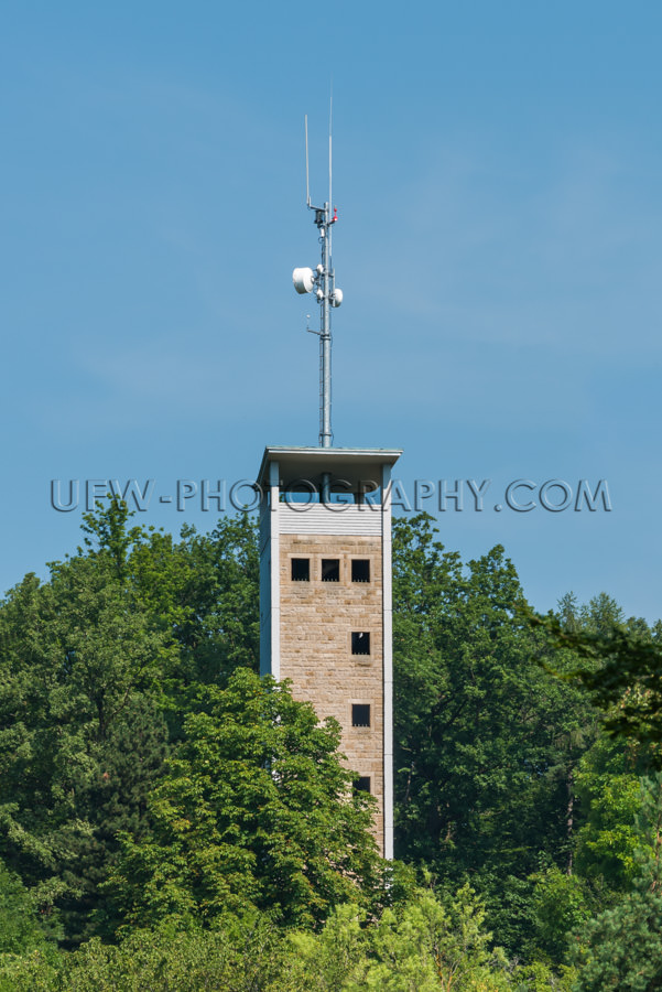 Telekommunikation Mobilfunk Antenne Aussichtspunkt Turm Wald Sto