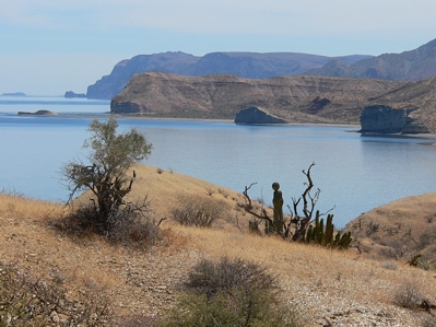 02.PuntaMontalban.bay.jpg