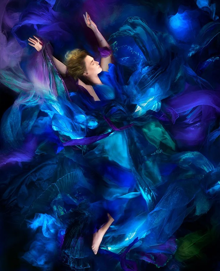 Christy Lee Rogers’ Muses of Avatar project is a commissioned underwater fine art photography series created for James Cameron’s Avatar: The Way of Water. The collection features portraits of Kate Winslet, Zoe Saldana, and Sigourney Weaver