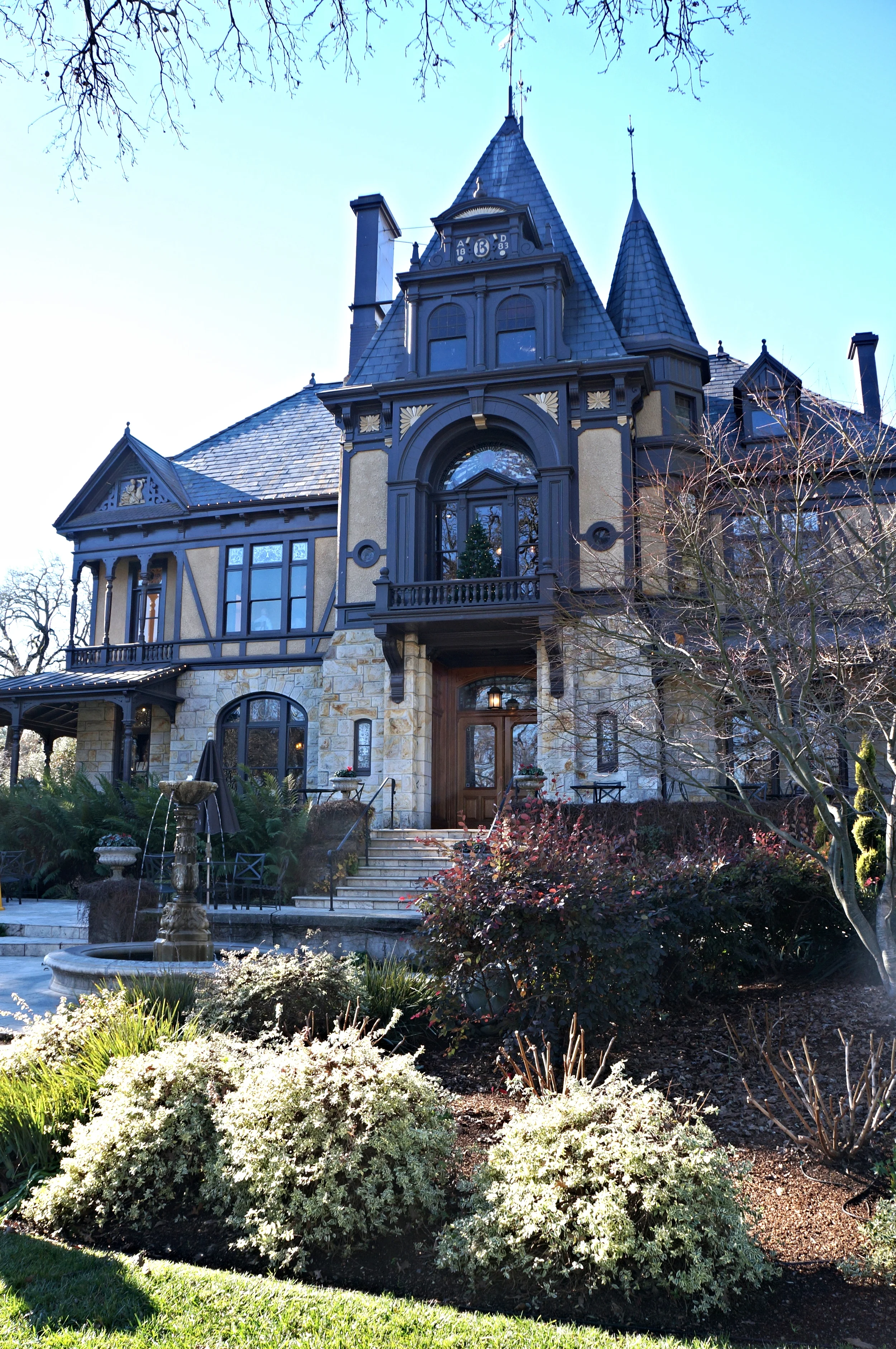 Beringer Rhine House