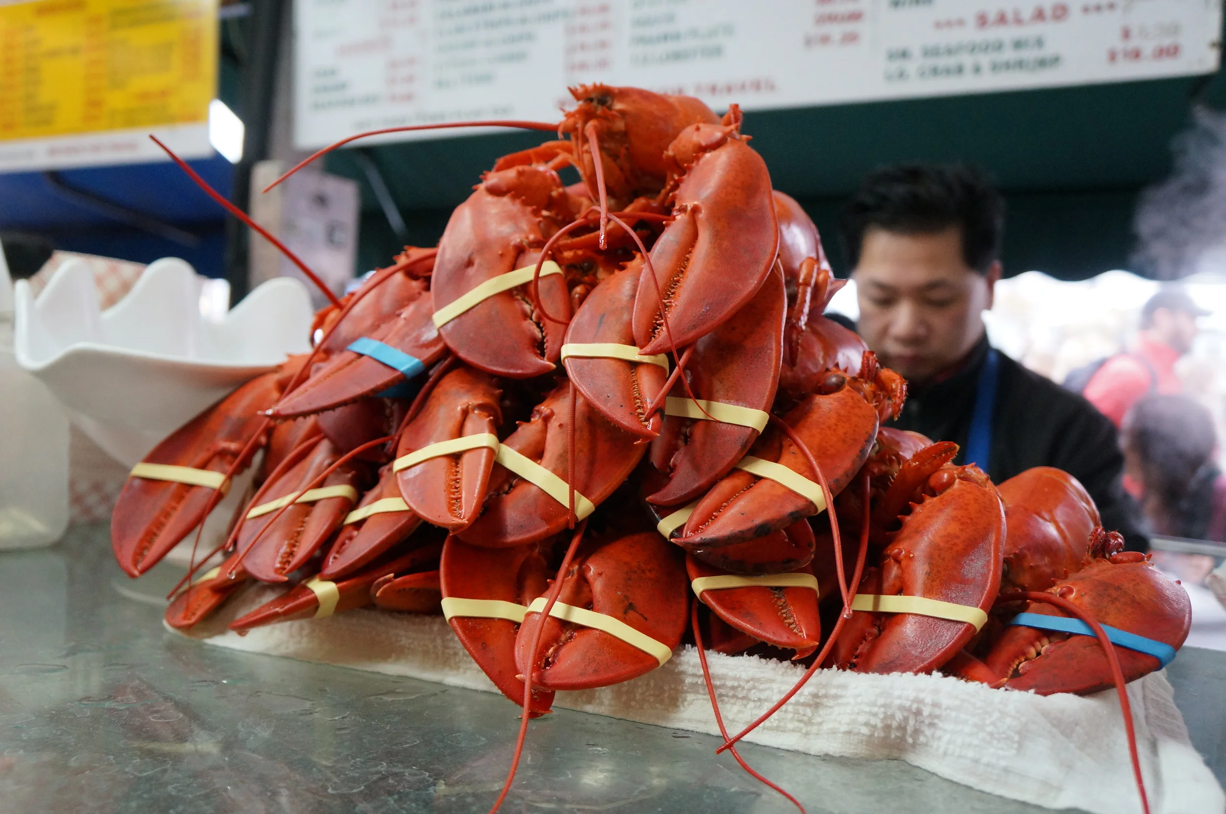 SAN FRANCISCO'S FISHERMANS WHARF