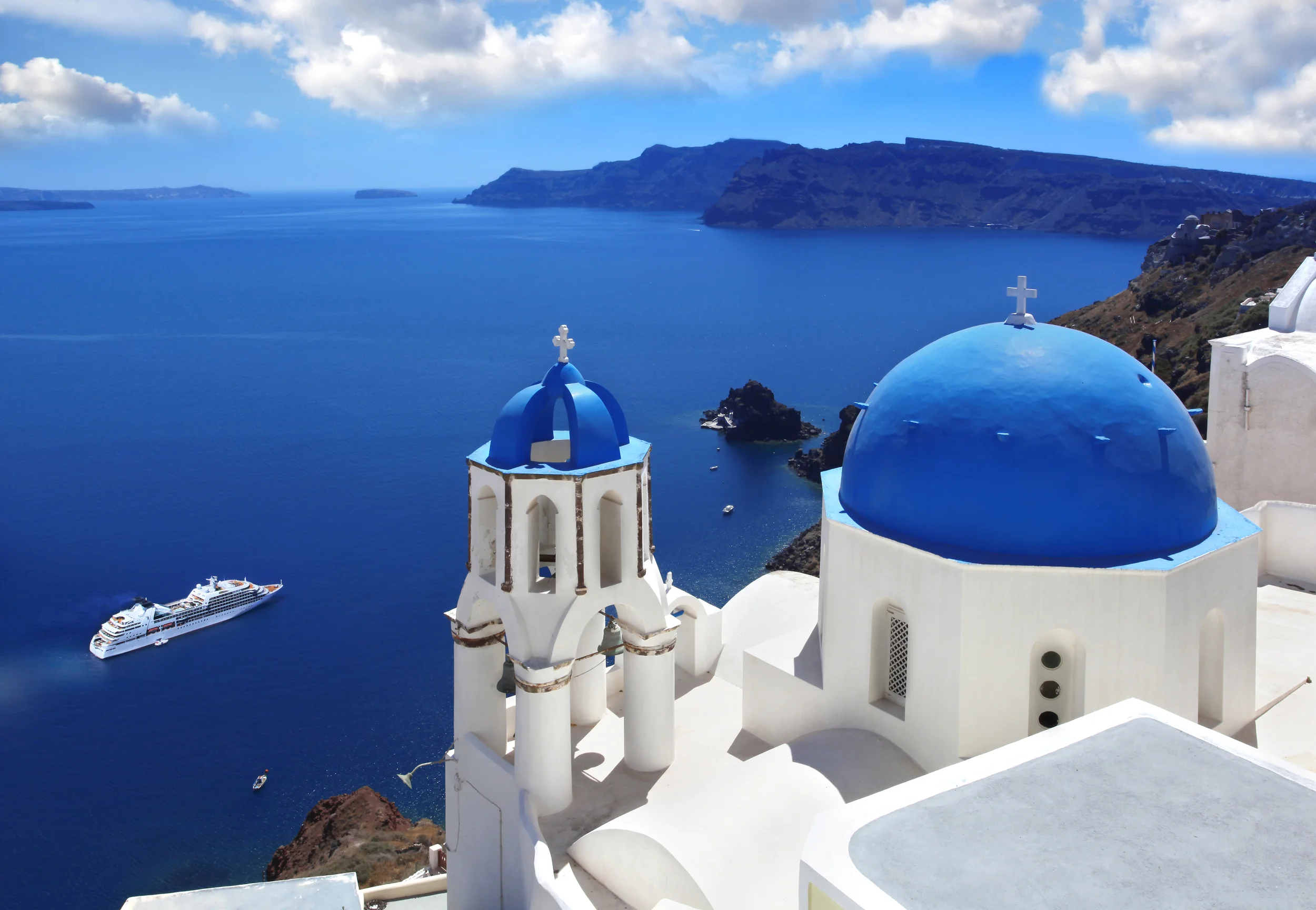 SANTORINI ESSENTIALS
