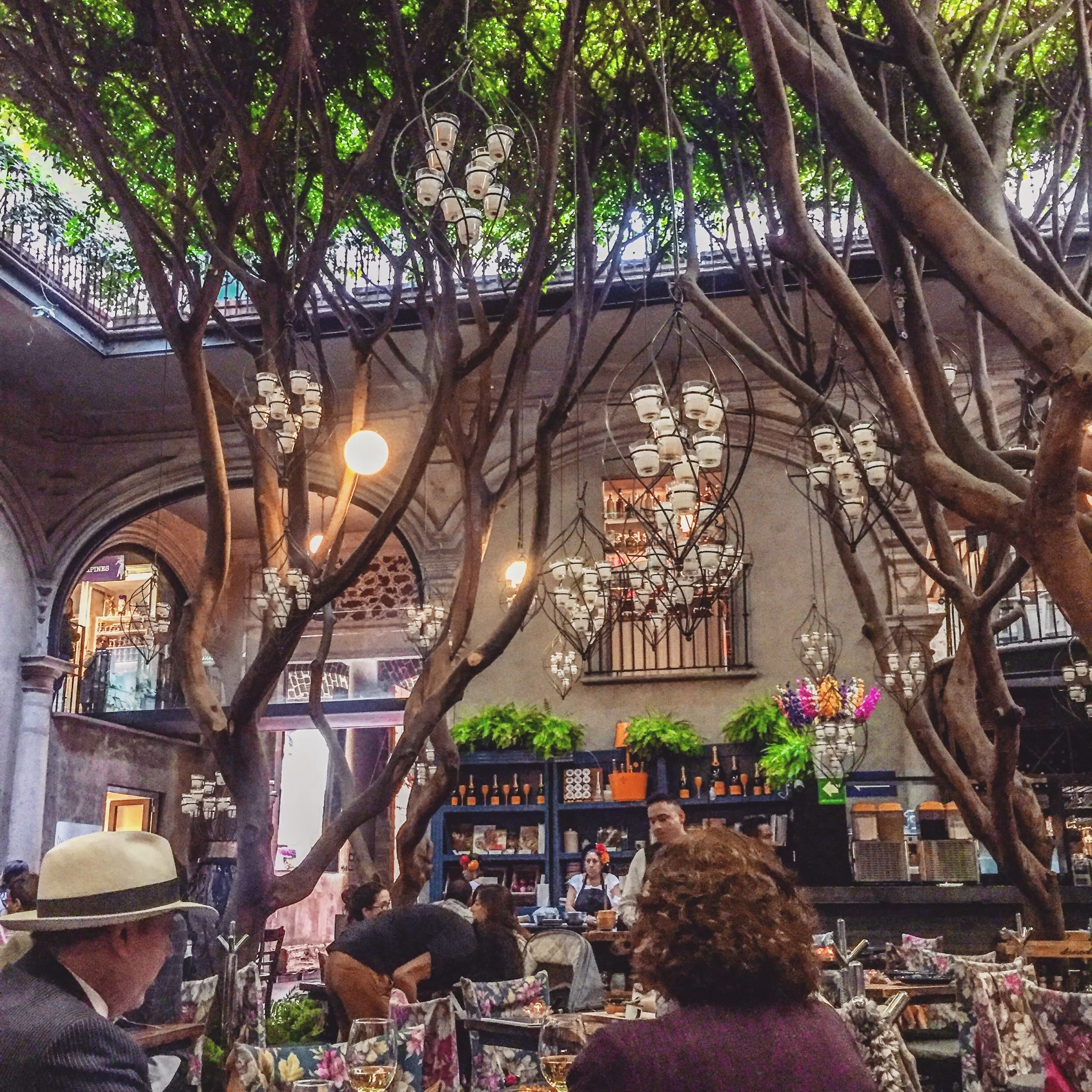  AZUL HISTORICO WAS A BEAUTIFUL RESTAURANT 
