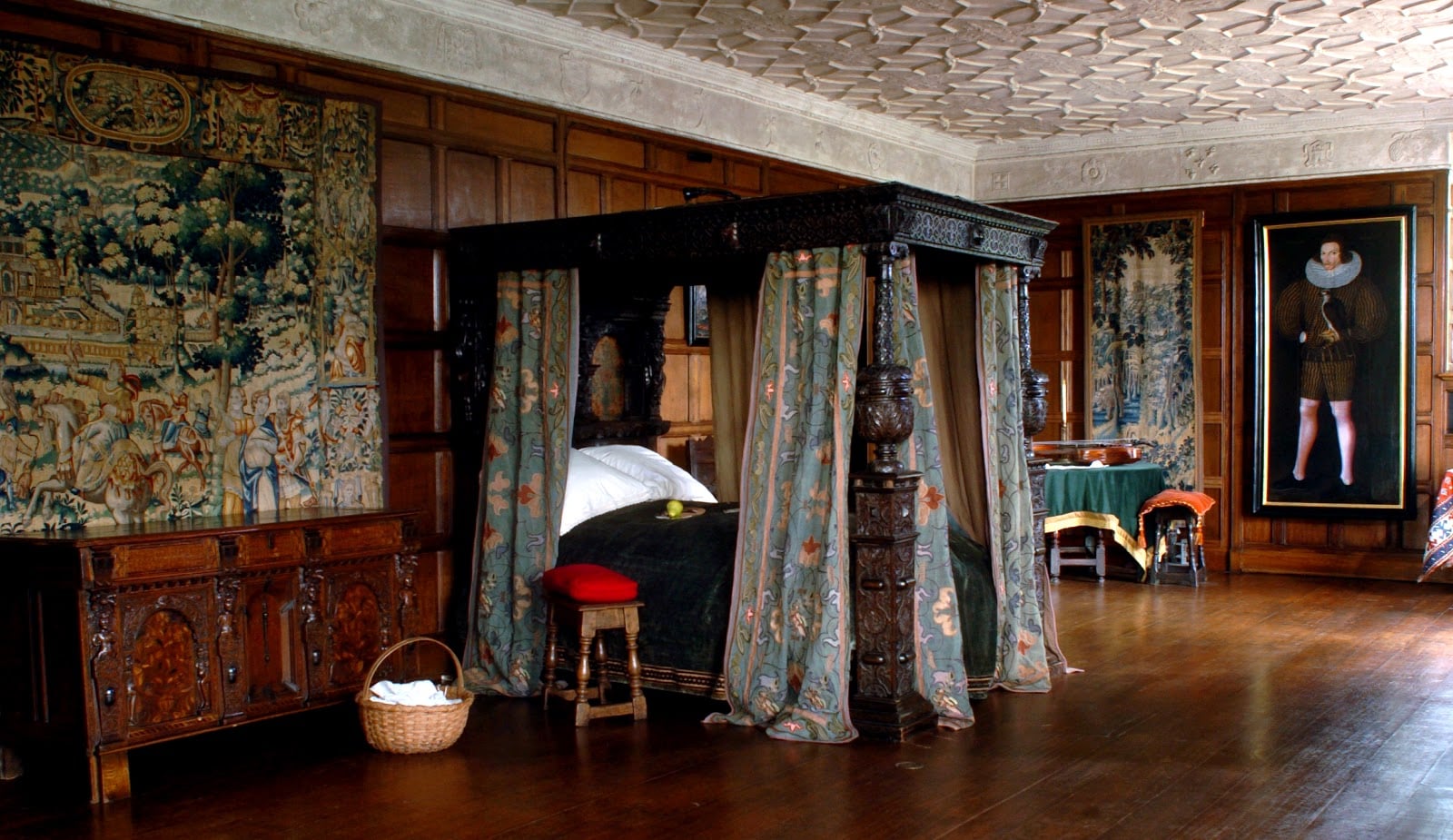 Agecroft parlor, courtesy of shakespearetheage.blogspot.com