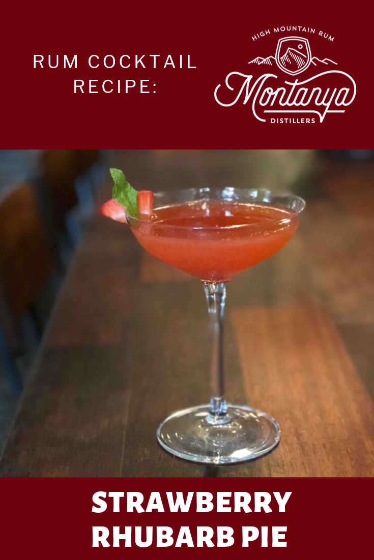 StrawberryRhubarbPieRumCocktailRecipe.png
