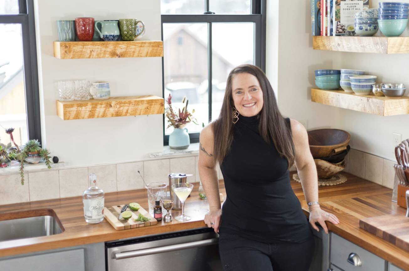 Karen-in-kitchen-with-cocktails.jpg