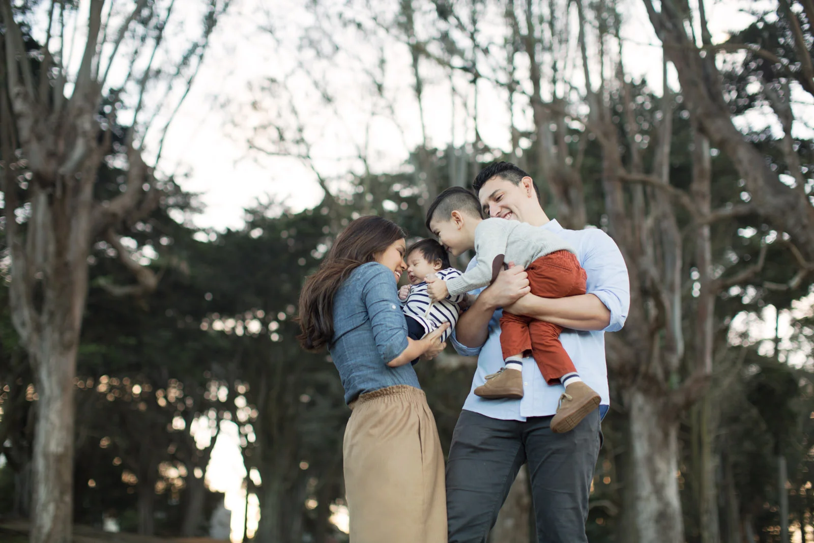 The Bailon Family | San Francisco Family Photographer in Park Presidio.