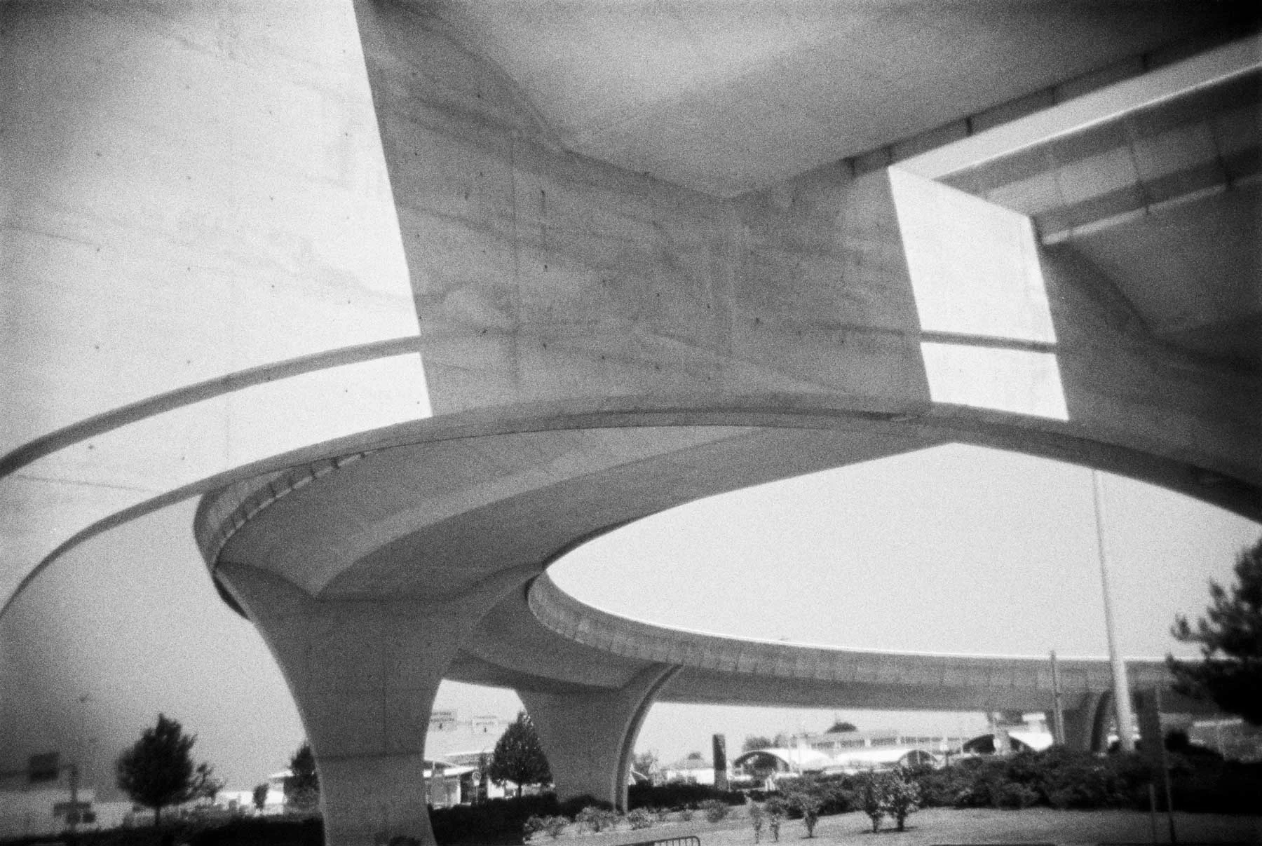 Architekturfotograf_Analog_XeniaBluhm03.jpg