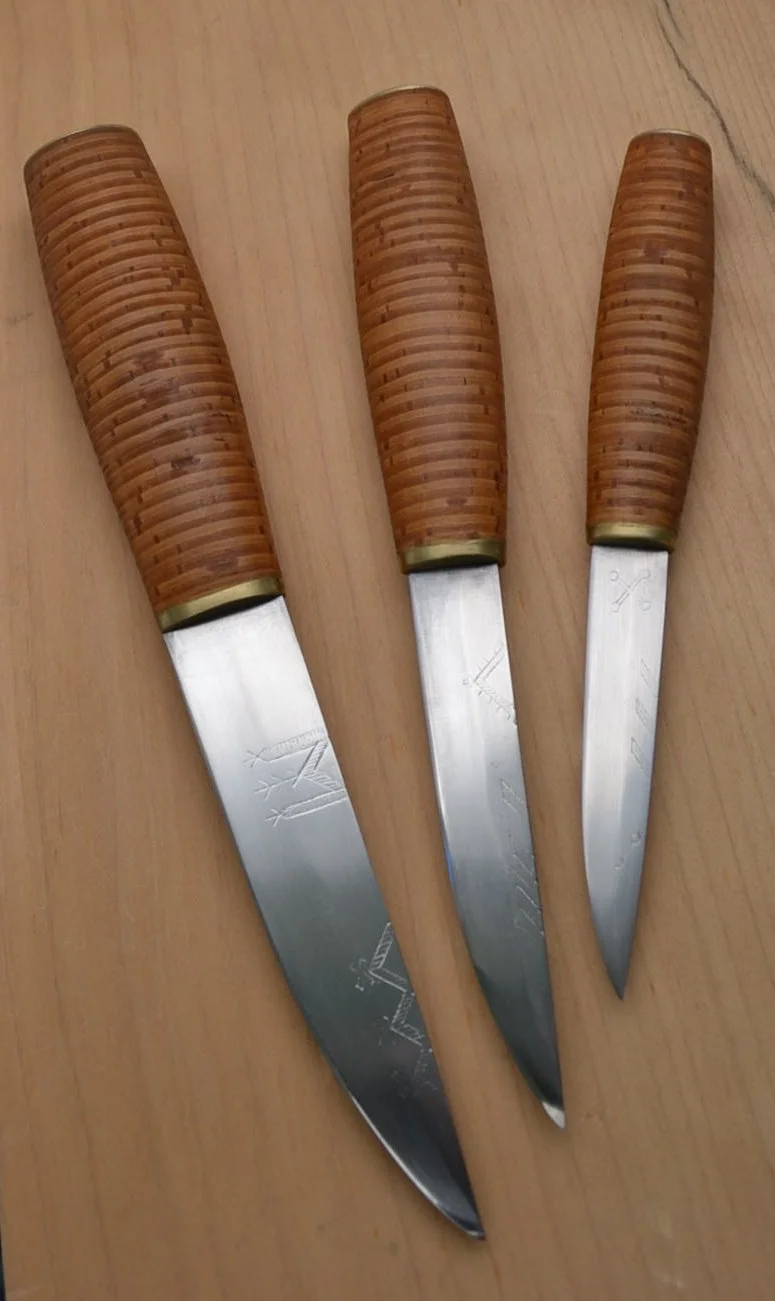 Puukko Knives Out of Sheathes