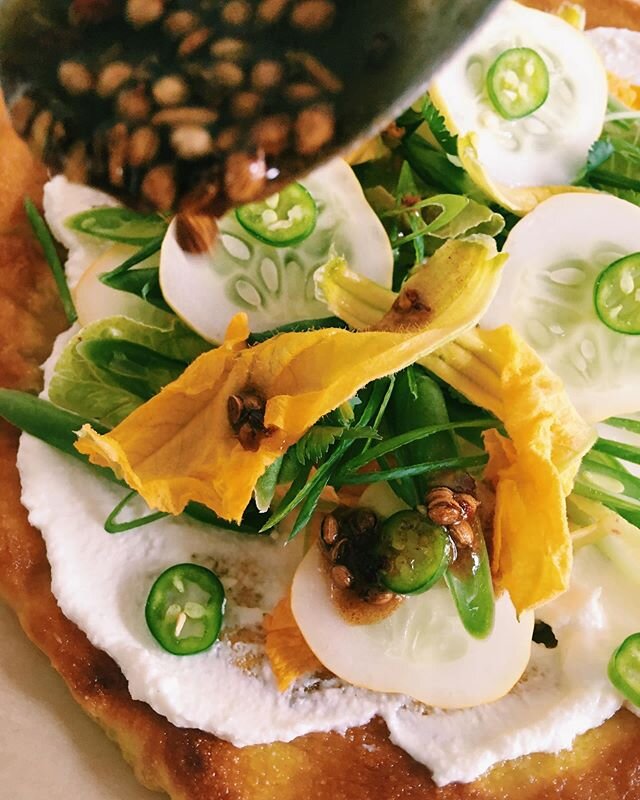 Crispy turmeric flatbread with fresh spring veggies and chhonk - recipe over on @shoplcd ✌️✌️let me know if you make it! And while you&rsquo;re enjoying it, head to my bio to patreon #WeStillGottaEat by @danielleelizabethstevens 💕- eat flatbread the