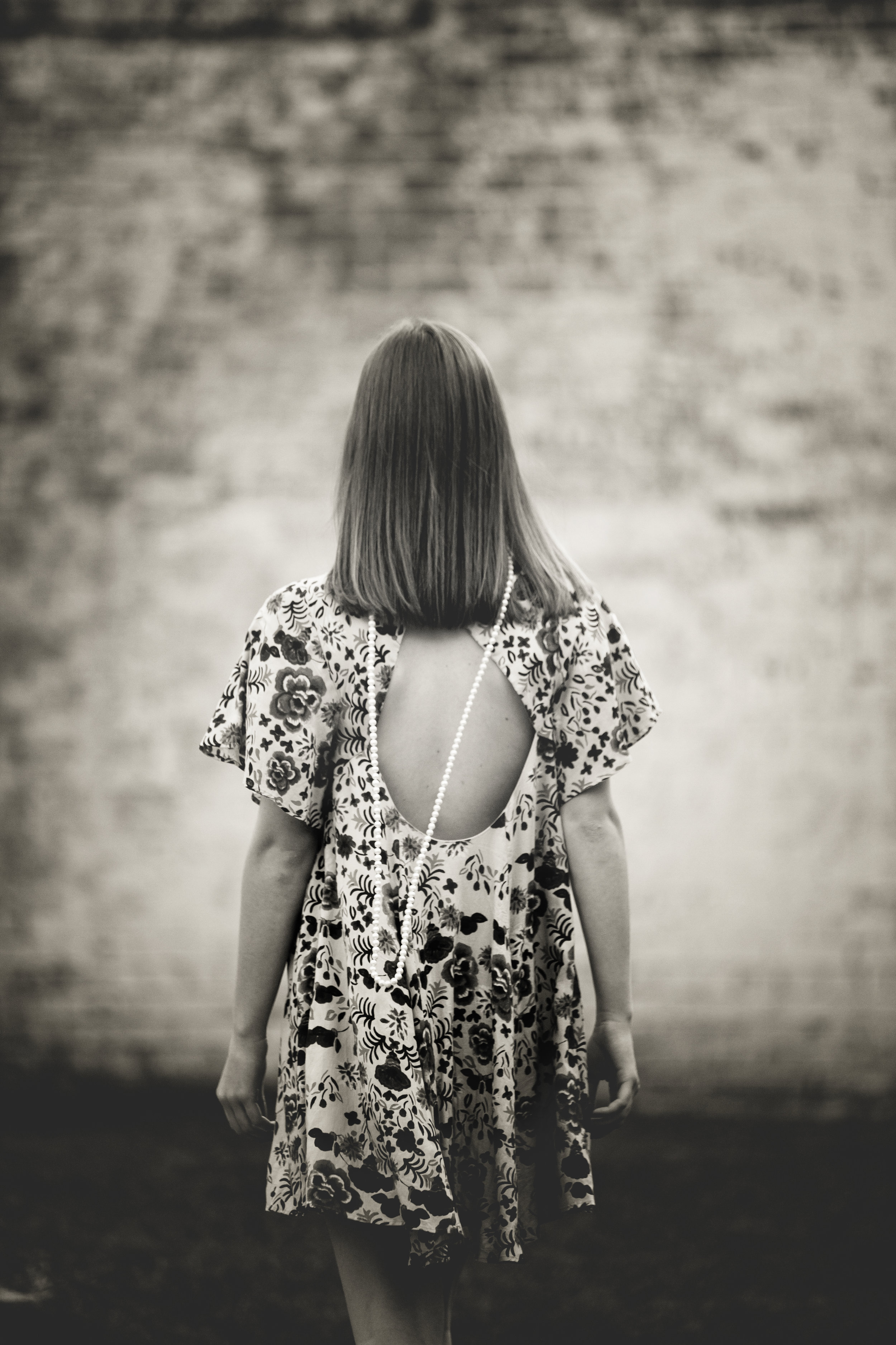 Lizzie Burnett Senior 110816-66bw.jpg