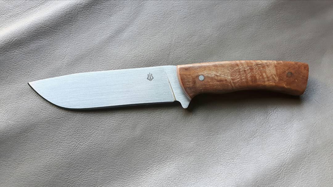 Knife-Curly-Maple-Handle-10.25-IN-1.jpg