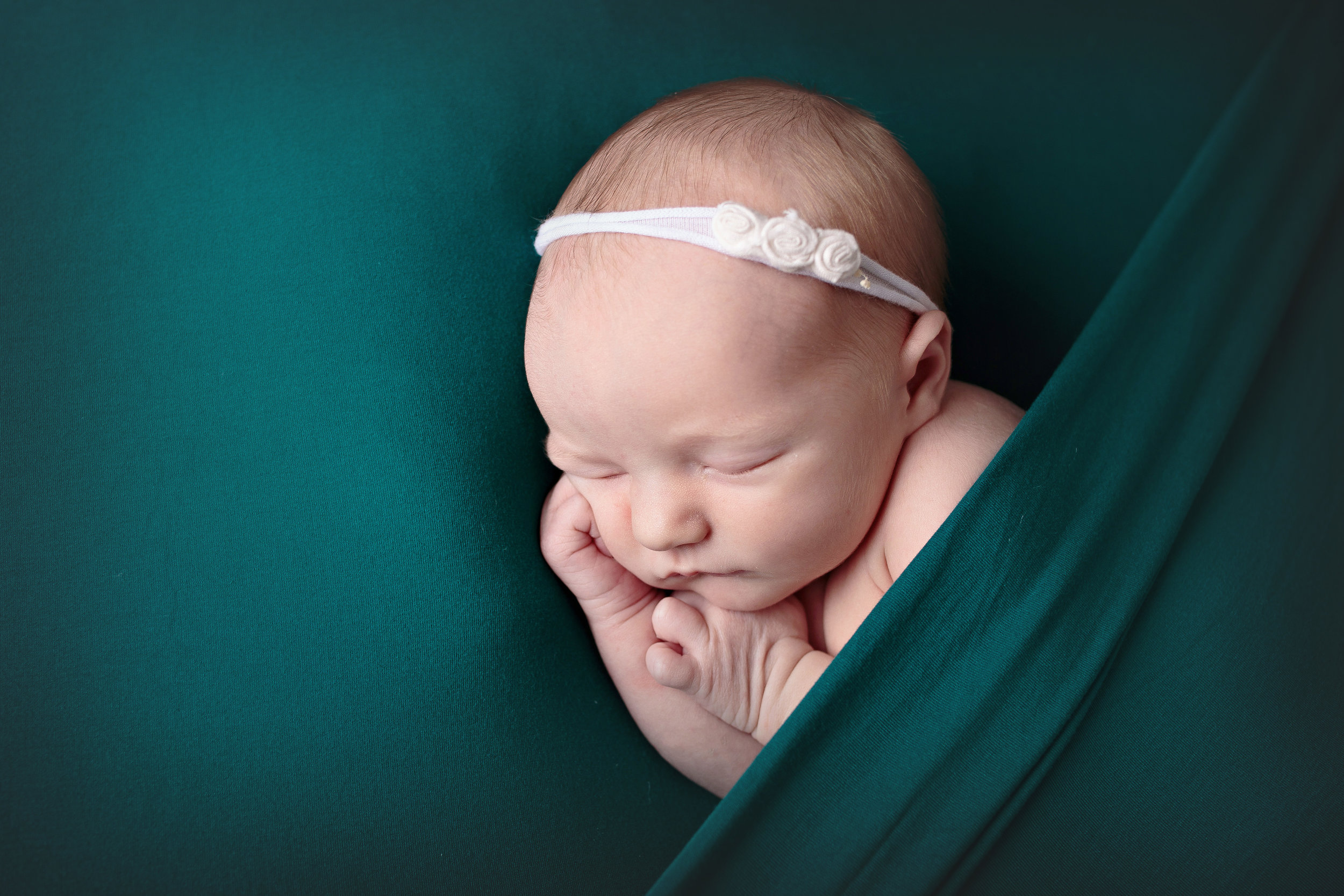 seattle newborn photographer (8).jpg