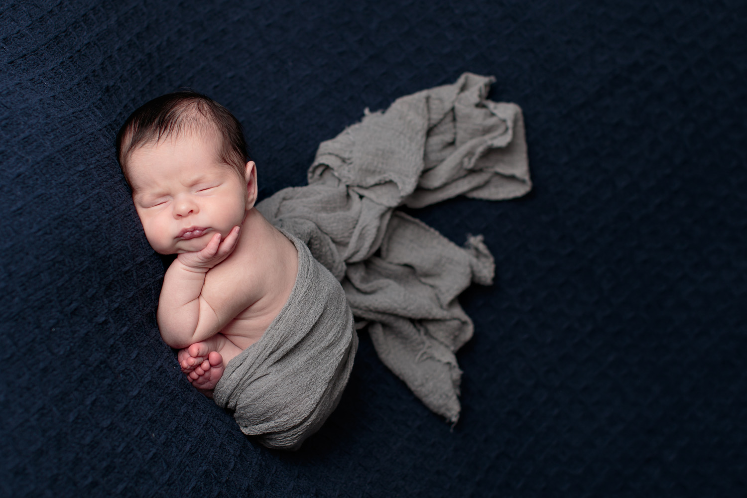 Redmond Newborn Photograher (3).jpg
