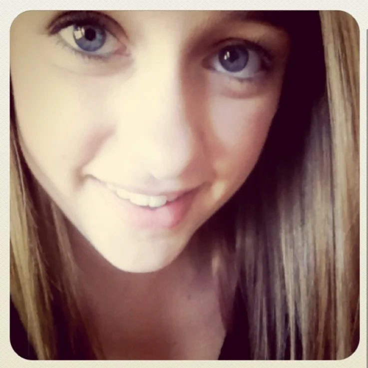 Likes: 1// #blueeyes #eyes #smile